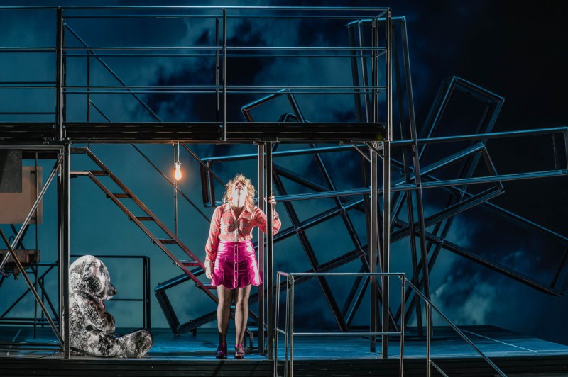 Breaking-the-Waves-5