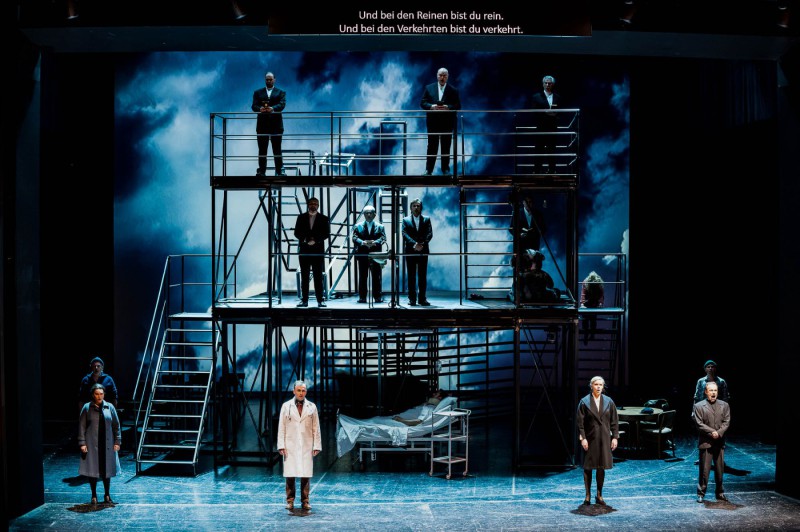 Breaking-the-Waves-7