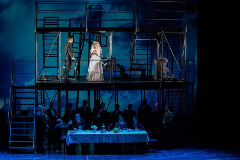 Breaking-the-Waves-9