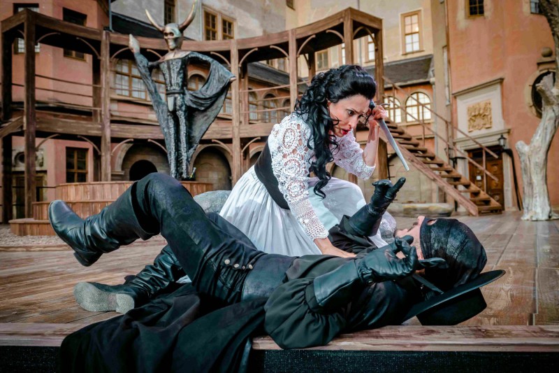 Zorro-4