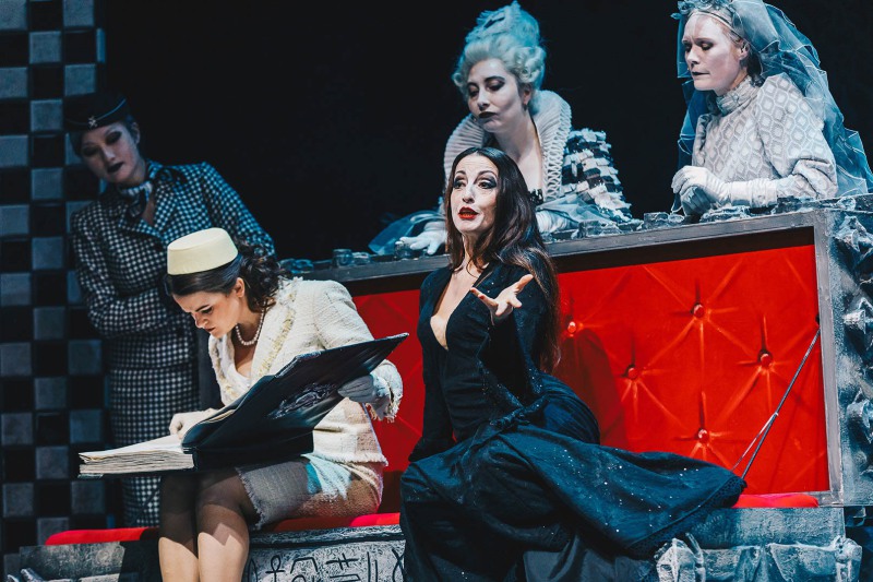 AddamsFamily2021_highres-71